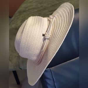 ☀️ NWT Frye Cream Sun Hat ☀️